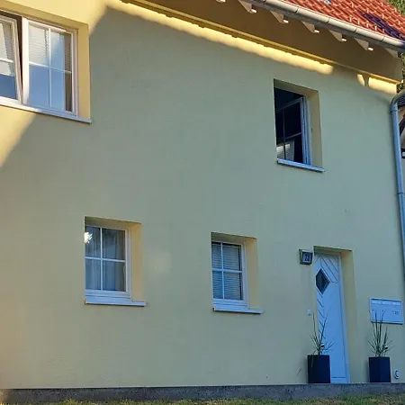 Am Waldrand Apartment