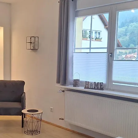 Am Waldrand Apartment *